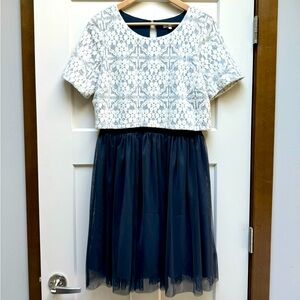 EUC Anthropologie Dress Cream Lace & Deep Blue Gray Tulle with Lining Medium